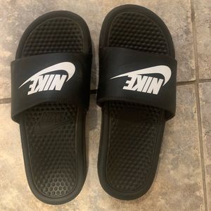 Nike Leather sandals!
